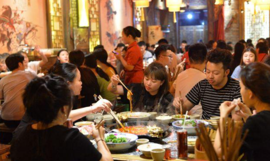 餐饮店如何选址？选餐饮店面位置的技巧